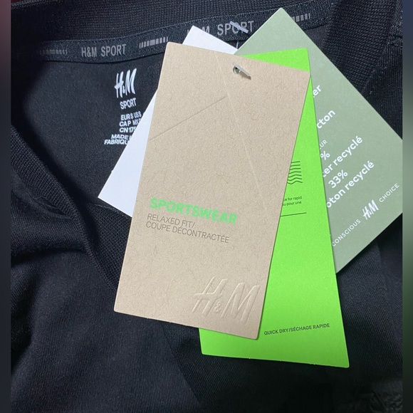 H&M Men’s Black Sport T-Shirt Small - Picture 3 of 3